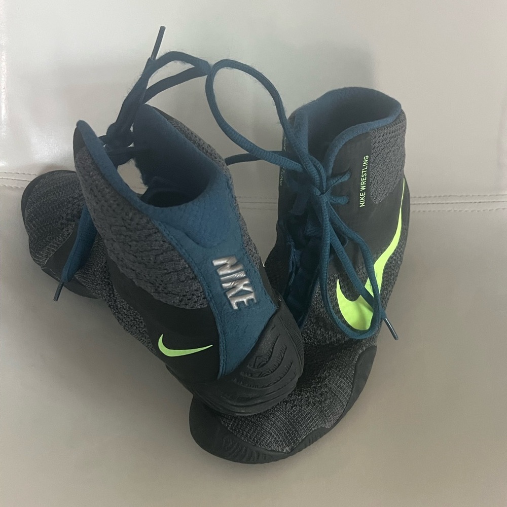 Nike Tava Wrestling Shoes